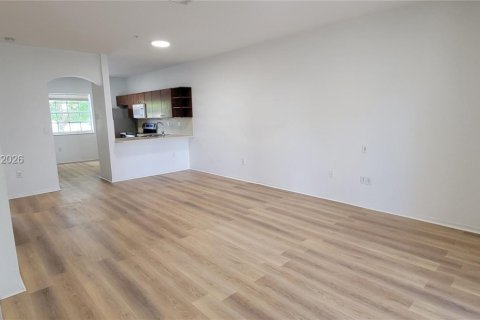 Copropriété à vendre à Doral, Floride: 3 chambres, 127.28 m2 № 2060391 - photo 10