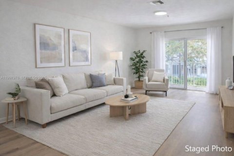 Copropriété à vendre à Doral, Floride: 3 chambres, 127.28 m2 № 2060391 - photo 3