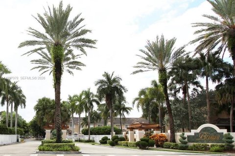 Condo à Doral, Floride, 3 chambres  № 2060391