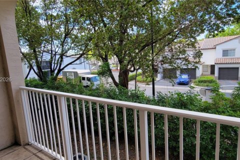 Copropriété à vendre à Doral, Floride: 3 chambres, 127.28 m2 № 2060391 - photo 7