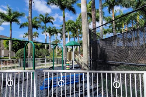 Copropriété à vendre à Doral, Floride: 3 chambres, 127.28 m2 № 2060391 - photo 27