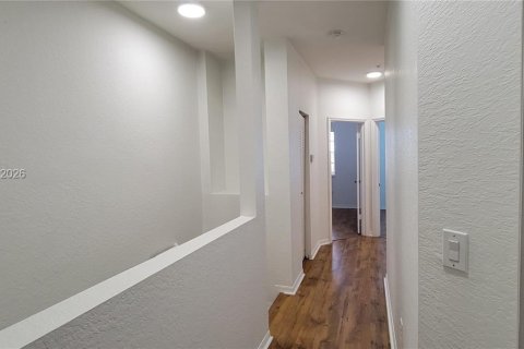 Copropriété à vendre à Doral, Floride: 3 chambres, 127.28 m2 № 2060391 - photo 21