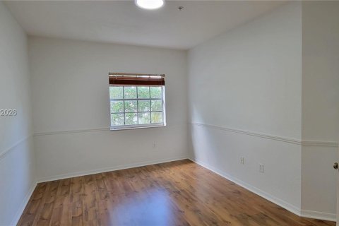 Copropriété à vendre à Doral, Floride: 3 chambres, 127.28 m2 № 2060391 - photo 16