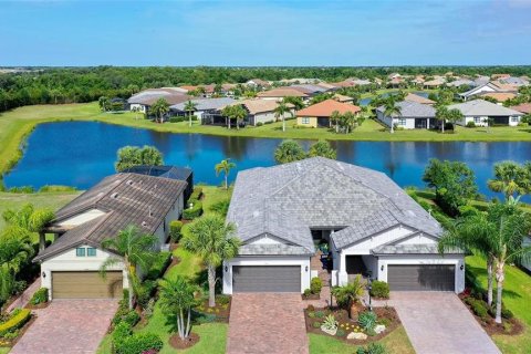 Casa en Lakewood Ranch, Florida 2 dormitorios, 145.02 m2 № 2316638