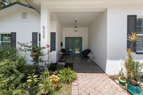 House in Saint Petersburg, Florida 4 bedrooms, 267.84 sq.m. № 1669971 - photo 5