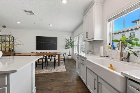 Touwnhouse à vendre à Tampa, Floride: 4 chambres, 234.49 m2 № 2376885 - photo 21