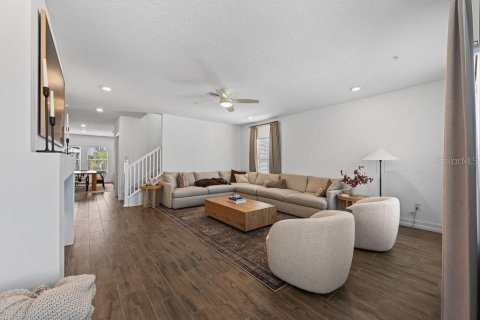 Touwnhouse à vendre à Tampa, Floride: 4 chambres, 234.49 m2 № 2376885 - photo 10