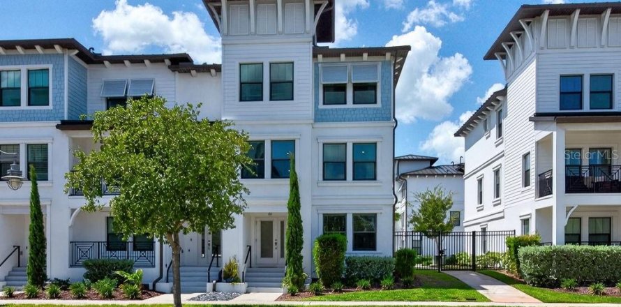 Touwnhouse à Tampa, Floride 4 chambres, 234.49 m2 № 2376885