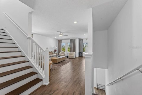 Touwnhouse à vendre à Tampa, Floride: 4 chambres, 234.49 m2 № 2376885 - photo 6