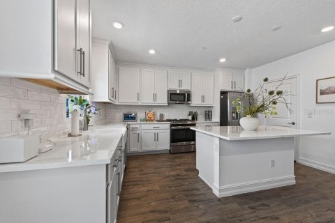 Touwnhouse à vendre à Tampa, Floride: 4 chambres, 234.49 m2 № 2376885 - photo 18