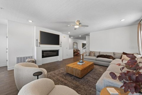 Touwnhouse à vendre à Tampa, Floride: 4 chambres, 234.49 m2 № 2376885 - photo 12
