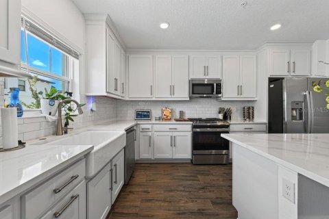 Touwnhouse à vendre à Tampa, Floride: 4 chambres, 234.49 m2 № 2376885 - photo 19