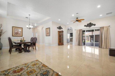 Casa en alquiler en Port St. Lucie, Florida, 4 dormitorios, 234.58 m2 № 2087230 - foto 6