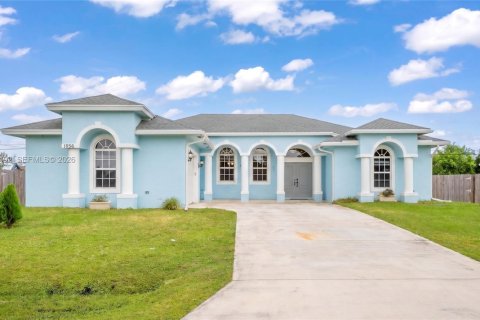 Casa en Port St. Lucie, Florida 4 dormitorios, 234.58 m2 № 2087230
