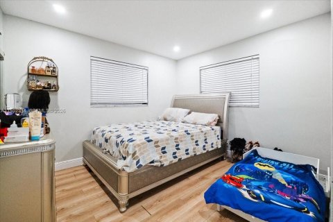 House in Tamarac, Florida 2 bedrooms, 96.99 sq.m. № 2006649 - photo 19