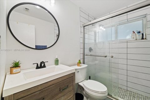 House in Tamarac, Florida 2 bedrooms, 96.99 sq.m. № 2006649 - photo 25