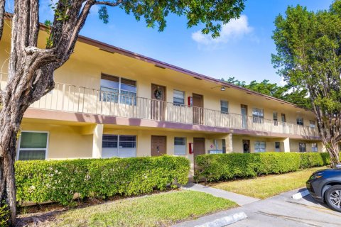 Condominio en venta en Margate, Florida, 1 dormitorio, 68.19 m2 № 2242209 - foto 12