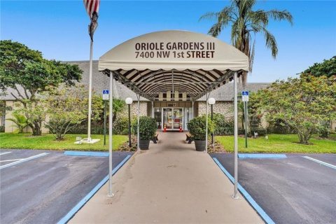 Condominio en venta en Margate, Florida, 1 dormitorio, 68.19 m2 № 2242209 - foto 30