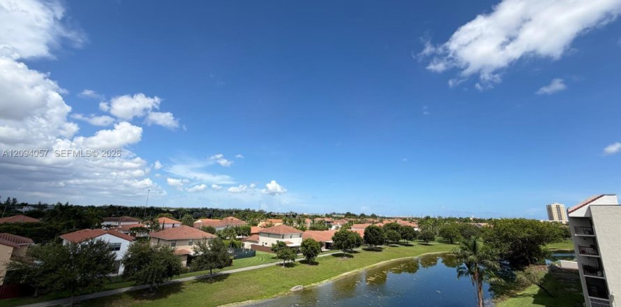 Condo à Miami, Floride, 2 chambres  № 2385155