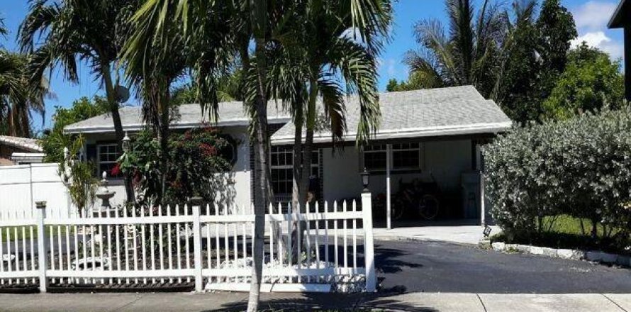 Casa en Pompano Beach, Florida 3 dormitorios, 155.52 m2 № 2245614