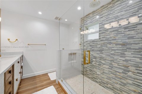 Купить виллу или дом в Ки-Ларго, Флорида 3 спальни, № 1958003 - фото 12