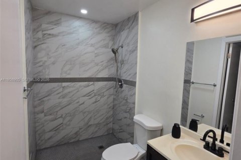 Купить кондоминиум в Санрайз, Флорида 4 спальни, 159.05м2, № 2017587 - фото 27