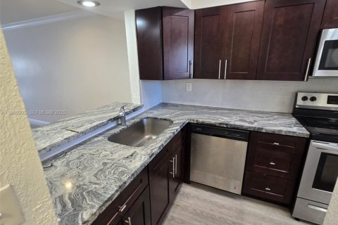 Купить кондоминиум в Санрайз, Флорида 4 спальни, 159.05м2, № 2017587 - фото 22