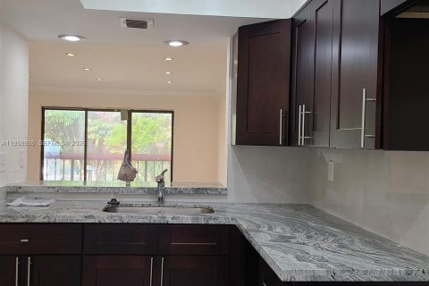 Купить кондоминиум в Санрайз, Флорида 4 спальни, 159.05м2, № 2017587 - фото 4