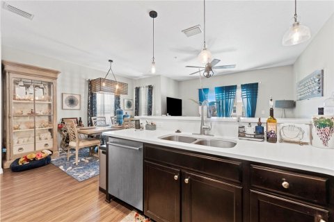 Adosado en venta en New Port Richey, Florida, 3 dormitorios, 153.47 m2 № 1888624 - foto 11
