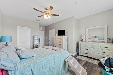 Adosado en venta en New Port Richey, Florida, 3 dormitorios, 153.47 m2 № 1888624 - foto 18