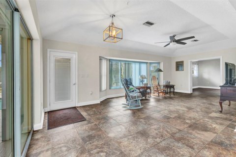 House in Port Charlotte, Florida 3 bedrooms, 211.17 sq.m. № 1573010 - photo 27