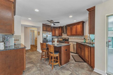 House in Port Charlotte, Florida 3 bedrooms, 211.17 sq.m. № 1573010 - photo 24
