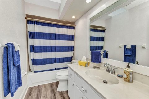House in Port Charlotte, Florida 3 bedrooms, 211.17 sq.m. № 1573010 - photo 18