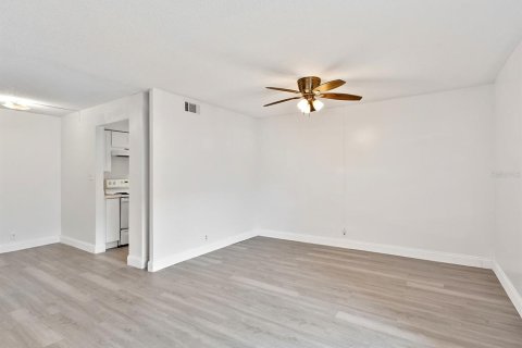 Condominio en venta en Sarasota, Florida, 1 dormitorio, 61.59 m2 № 1880832 - foto 10