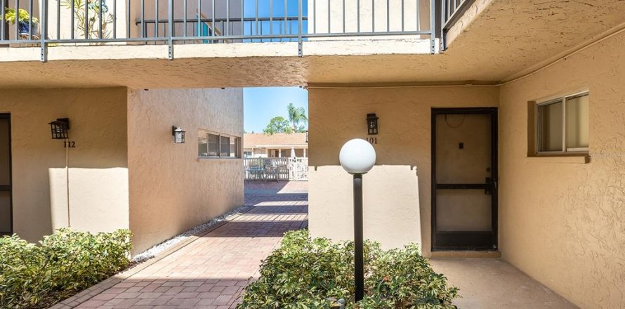 Condominio en Sarasota, Florida, 1 dormitorio  № 1880832
