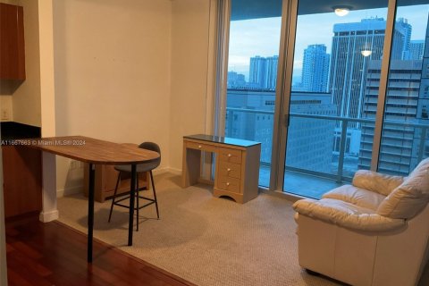 Condominio en venta en Miami, Florida, 1 dormitorio, 50.54 m2 № 2080404 - foto 6