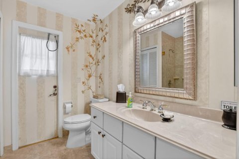 House in Boca Raton, Florida 4 bedrooms, 180.88 sq.m. № 2249645 - photo 24