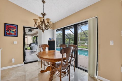 House in Boca Raton, Florida 4 bedrooms, 180.88 sq.m. № 2249645 - photo 15