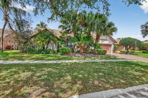 House in Boca Raton, Florida 4 bedrooms, 180.88 sq.m. № 2249645 - photo 2