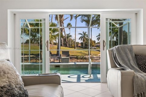 Villa ou maison à louer à Estero, Floride: 3 chambres, 152.82 m2 № 2283754 - photo 19