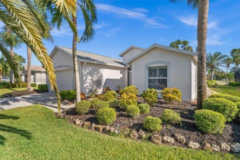 Villa ou maison à louer à Estero, Floride: 3 chambres, 152.82 m2 № 2283754 - photo 3