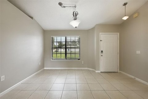 Villa ou maison à vendre à Deltona, Floride: 3 chambres, 145.02 m2 № 2431114 - photo 4