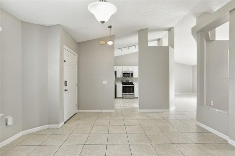 Villa ou maison à vendre à Deltona, Floride: 3 chambres, 145.02 m2 № 2431114 - photo 3