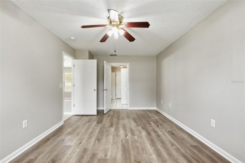 Villa ou maison à vendre à Deltona, Floride: 3 chambres, 145.02 m2 № 2431114 - photo 13