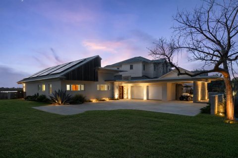 Casa en New Smyrna Beach, Florida 3 dormitorios, 201.13 m2 № 2112210