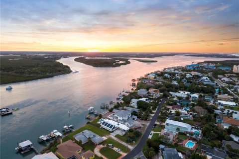 Casa en venta en New Smyrna Beach, Florida, 3 dormitorios, 201.13 m2 № 2112210 - foto 6
