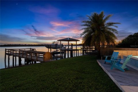 Casa en venta en New Smyrna Beach, Florida, 3 dormitorios, 201.13 m2 № 2112210 - foto 15
