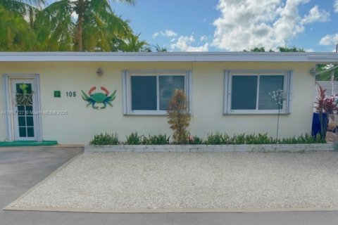 Casa en venta en Key Largo, Florida, 2 dormitorios № 1881896 - foto 1