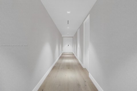 Купить кондоминиум в Майами, Флорида 4 спальни, 427.35м2, № 2053518 - фото 19