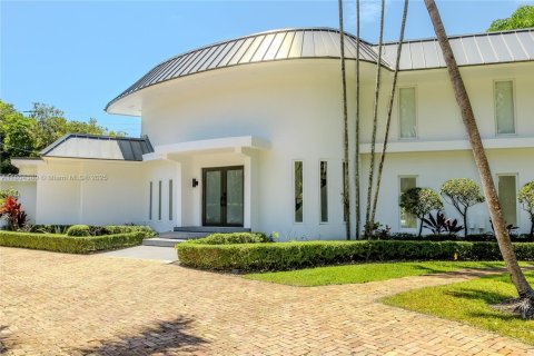 Купить виллу или дом в Пайнкрест, Флорида 6 спален, 448.25м2, № 1956597 - фото 2